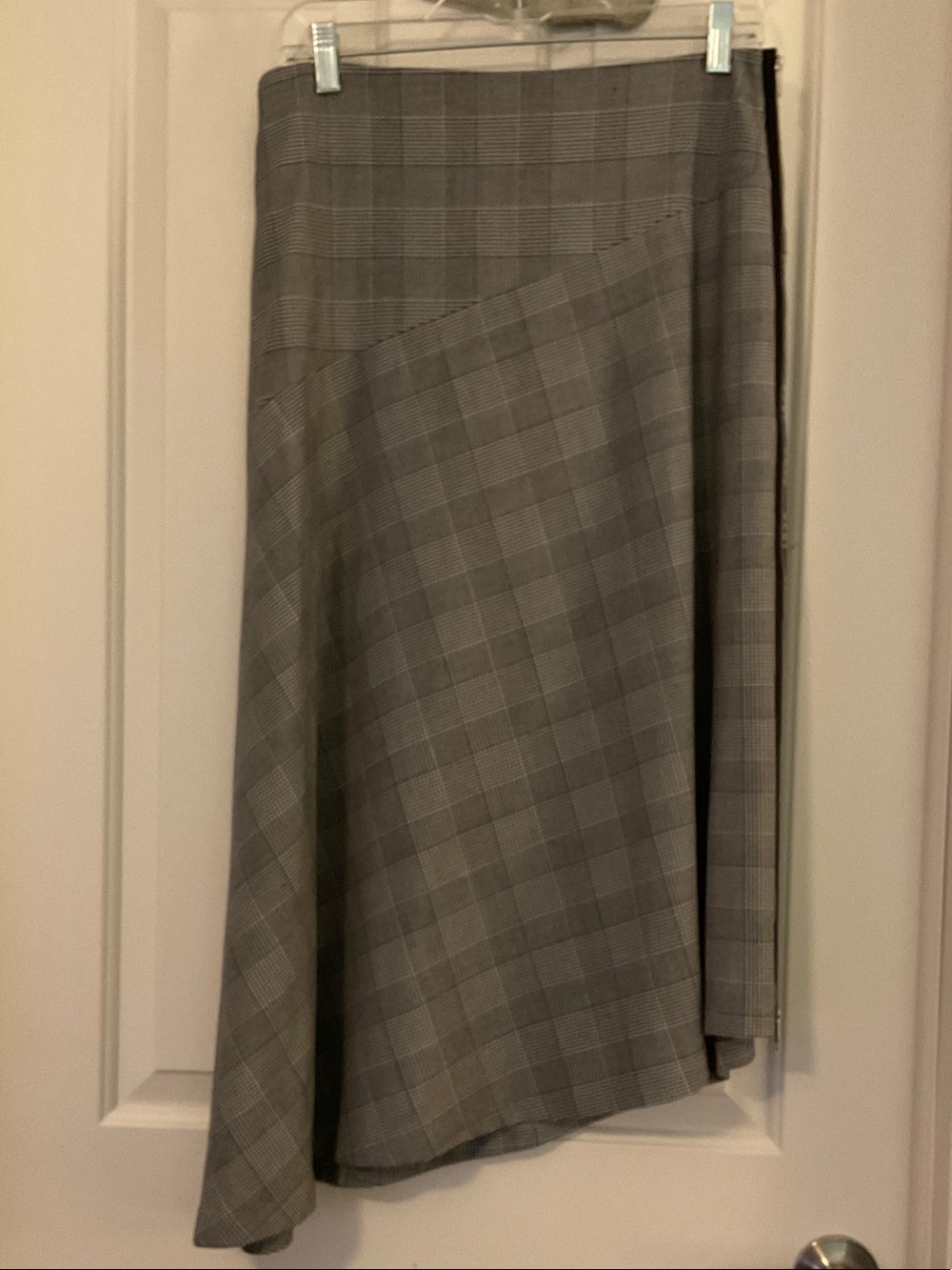 DKNY Plaid Asymmetric Midi Skirt in Gray - Like New Sz 6